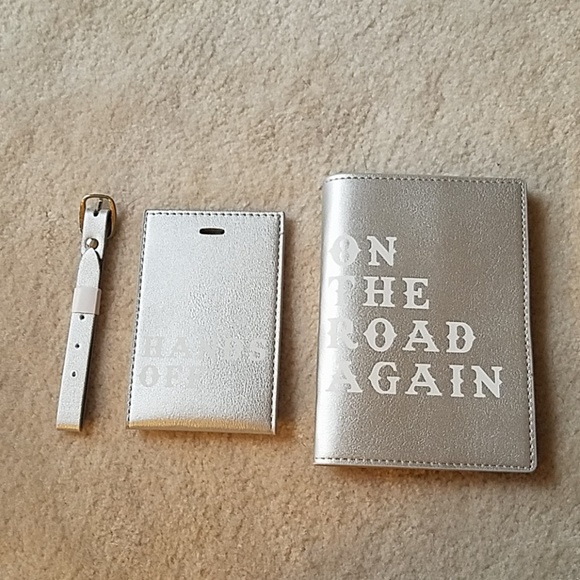 Understated Leather passport holder & luggage tag - Picture 2 of 8